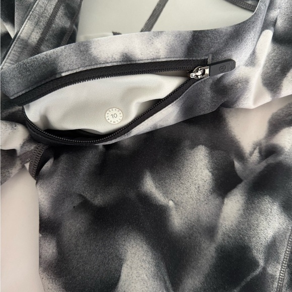 Lululemon Speed Up‎ Crop 21" Blush Blossom Alpine White Black Size 10 - Picture 6 of 12